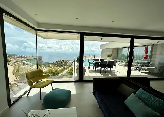 Amanecer Villa *